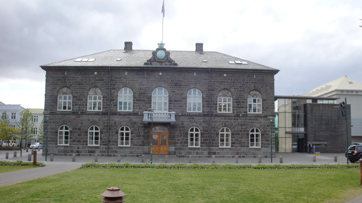 Historia Althingu – najstarszy parlament świata w sercu Złotego Kręgu